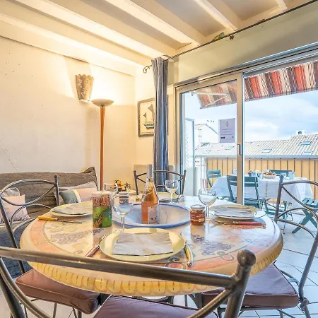 Apartmán Le Capitole-8 By Interhome Fréjus