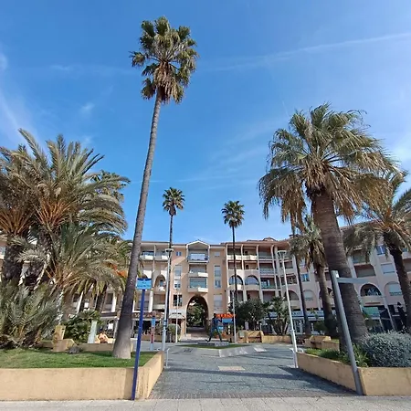 Apartmán Le Capitole-8 By Interhome Fréjus