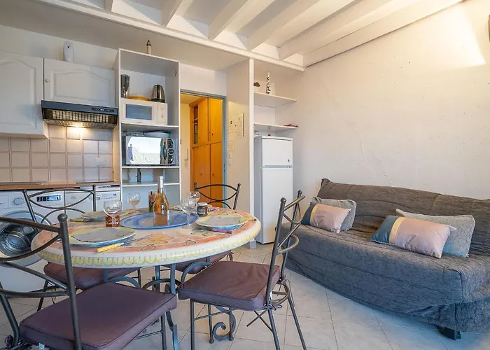 Le Capitole-8 By Interhome Appartamento Fréjus