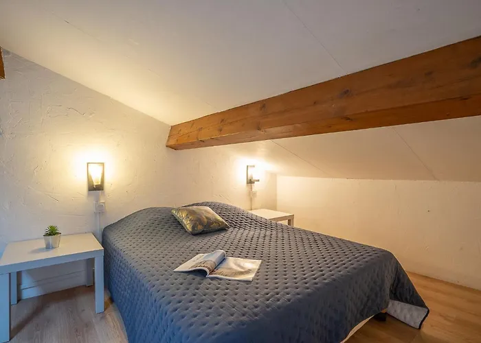 Le Capitole-8 By Interhome