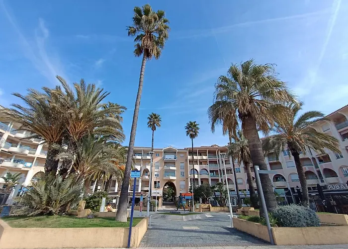 Lägenhet Le Capitole-8 By Interhome Fréjus
